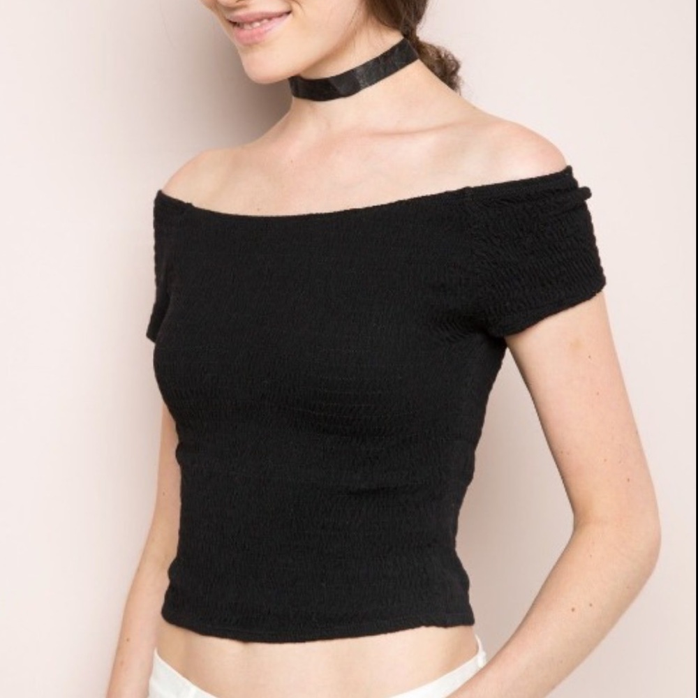 Brandy Melville Black Off the Shoulder Crop Top